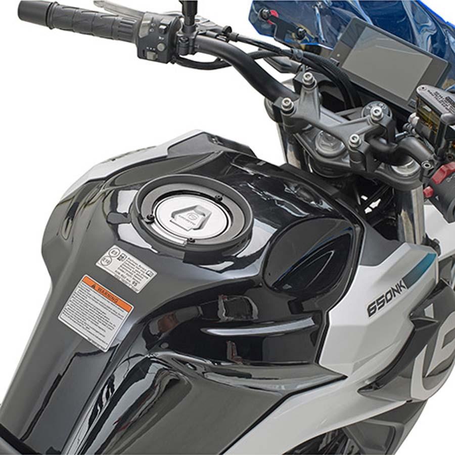 KIT ADAPTADOR METALICO BOLSAS DEPOSITO CFMOTO.NK.6502021