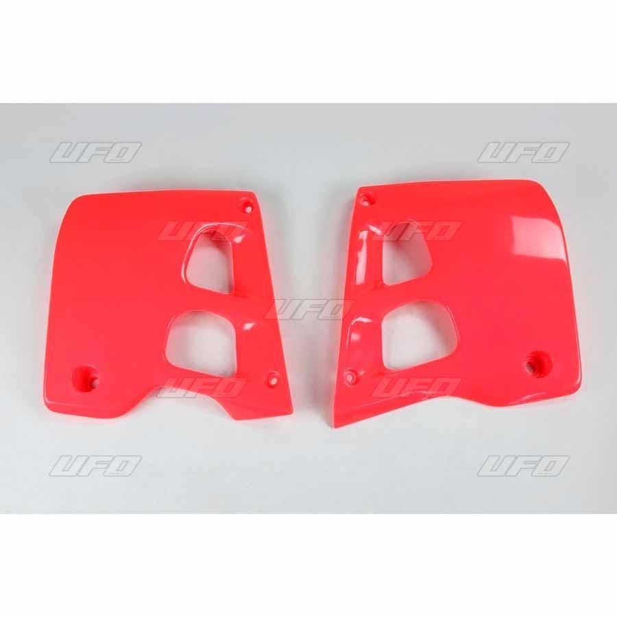 PLÁSTICOS LATERALES DE RADIADOR UFO HONDA ROJO HO02625-067   46948