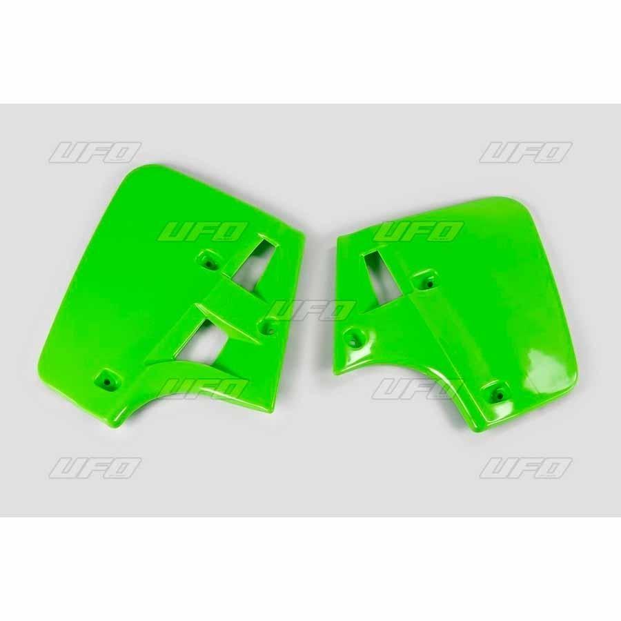 PLÁSTICOS LATERALES DE RADIADOR UFO KAWASAKI VERDE KA02703-026   47140