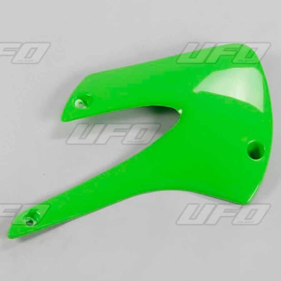 PLÁSTICOS LATERALES DE RADIADOR UFO KAWASAKI VERDE KA03713-026   47196