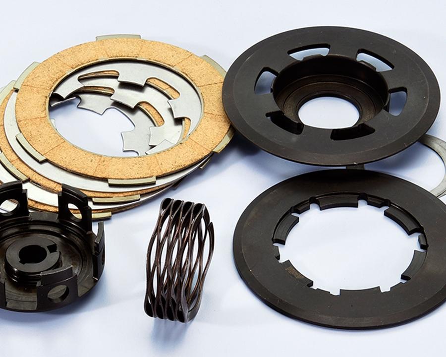 KIT EMBR.VESPA 50/125 RESORTE WAVE 4 DISCOS FO
