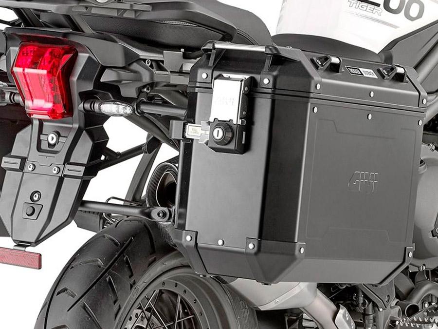 SOPORTE PORTAMALETAS LATERAL GIVI CAMSIDE18TRIUMPH.TIGER.EXPLORER.1200.16   PL6408CAM