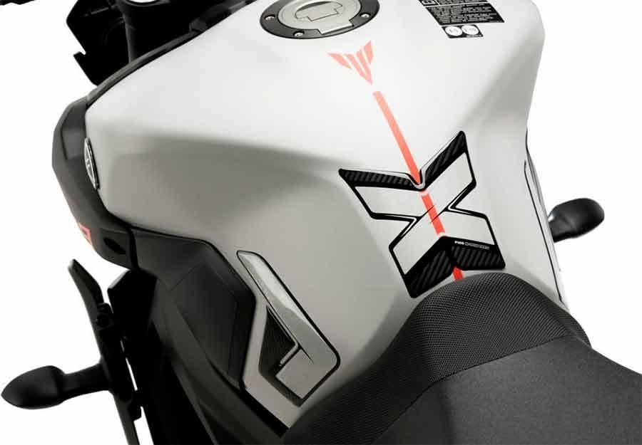 PROTECTOR DEPOSITO PUIG + LATERAL YAMAHA MT-09 13-16' 8439C