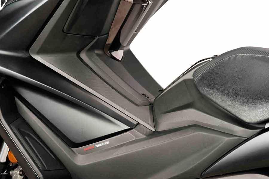 KIT PROTECTOR DEPOSITO PUIG BMW C650 SPORT 16'- C/NEGRO 9951N