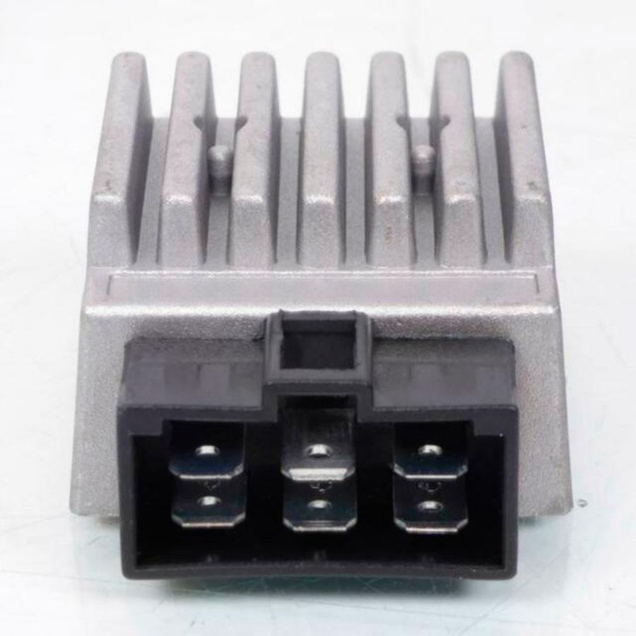 REGULADOR CORRIENTE TOP PERFORMANCE DERBI SENDA  RE00024